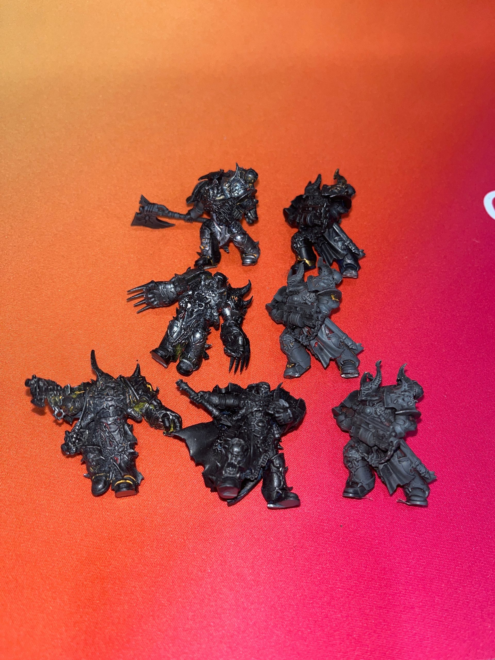 40K: Dark Vengence Chaos Chosen 7 models (USED)