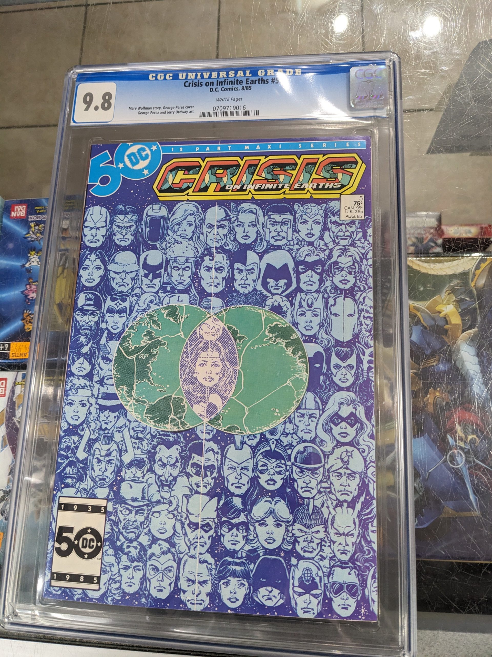 Crisis on Infinite Earths (1985 Series) #5 (CGC 9.8)