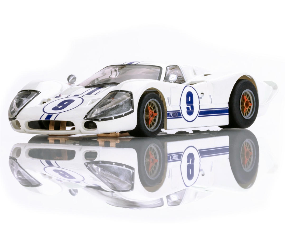 AFX Collector Series 1967 Ford GT40 MKV IV #9 HO Slot Car (White) (SWB) (Mega G+)