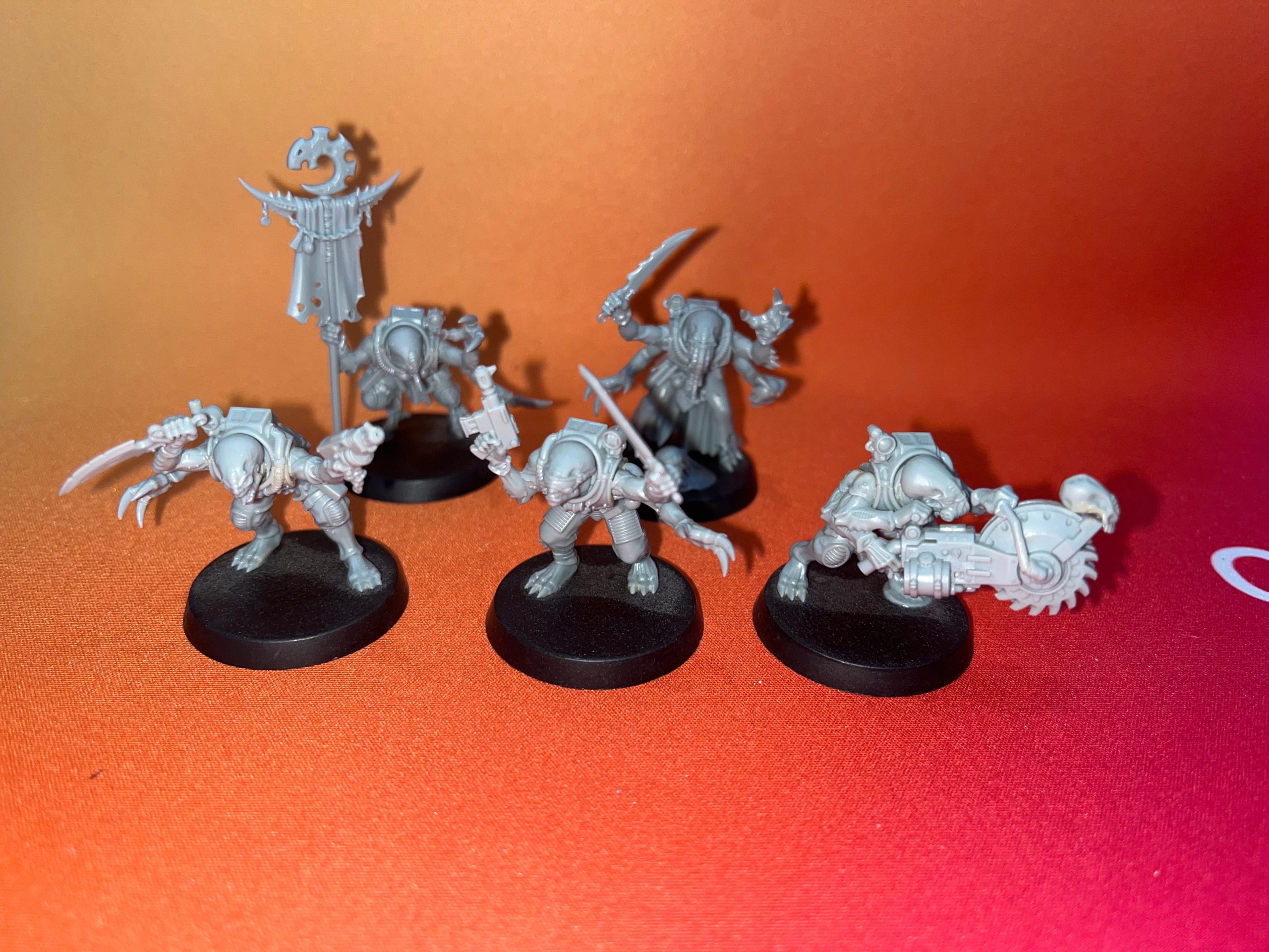 40K: Genestealer Cults Acolyte Hybrids 5 models (USED)