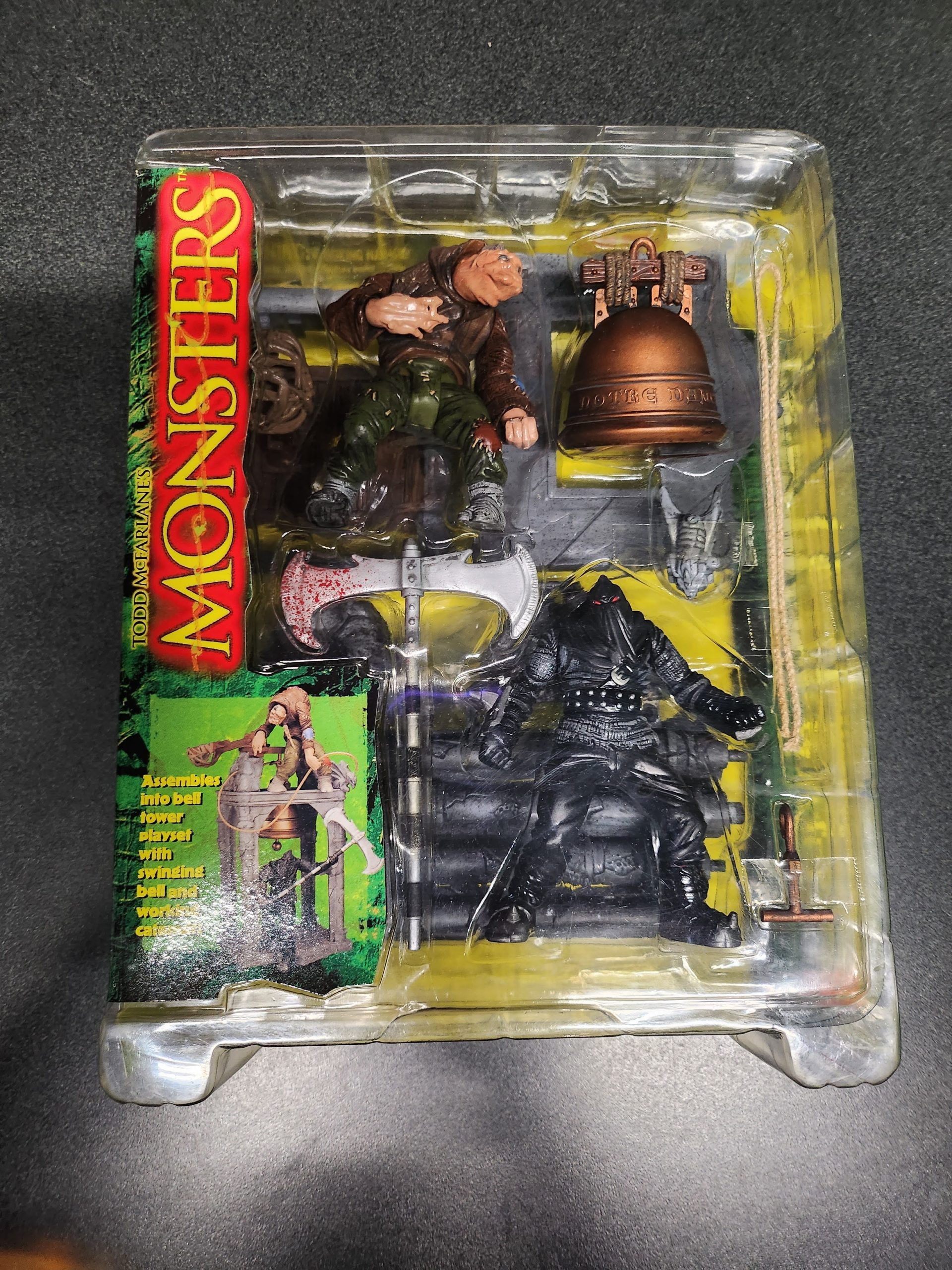 McFarlane Toys (1997) Monsters Playsets Series 1 - Hunchback